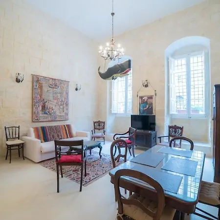 Ht1- Heritage Treasure By Vallettastay