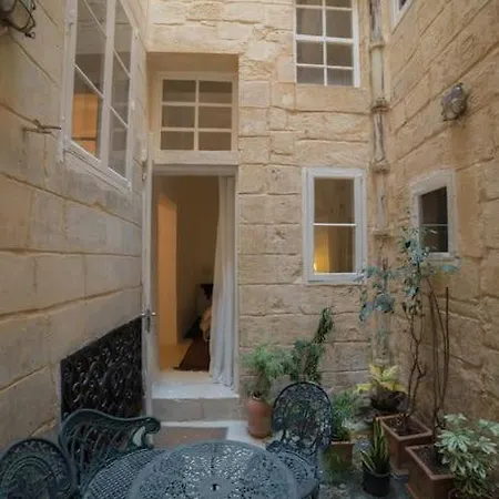 Ht1- Heritage Treasure By Vallettastay *